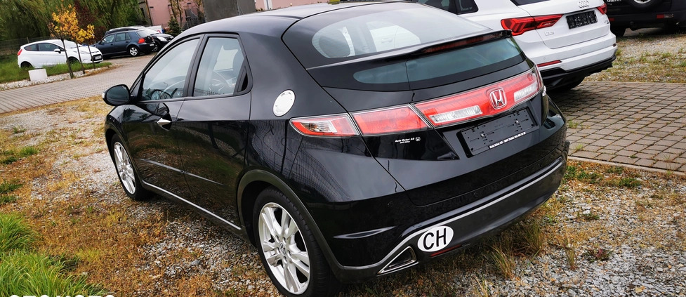 Honda Civic cena 29000 przebieg: 170000, rok produkcji 2010 z Kościan małe 172